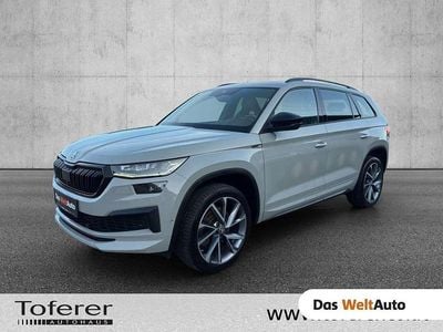 Mittelgrau normal Gebraucht 2022 Skoda Kodiaq SportLine SUV | € 31.900 (Fairer Preis)