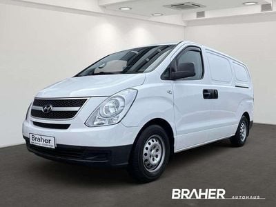 Weiß Gebraucht 2008 Hyundai H-1 Van / Kleinbus | € 4.800