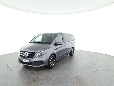 Selenitgrau metallic Gebraucht 2023 Mercedes V250 Avantgarde Van / Kleinbus | € 103.188