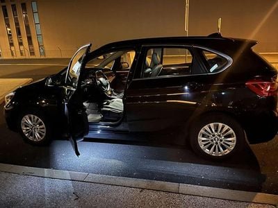 Gebraucht BMW 218 Active Tourer Luxury Line 150 PS (110 kW) 2015 Van / Kleinbus