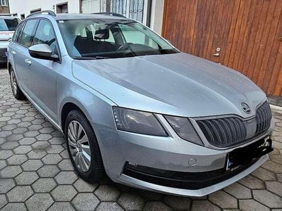 Silber Gebraucht 2018 Skoda Octavia Active Kombi | € 15.000 (Teuer)