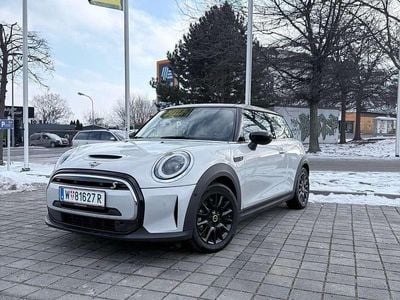 Gebraucht Mini Cooper SE 135 kW (184 PS) 2022 Silber Kleinwagen