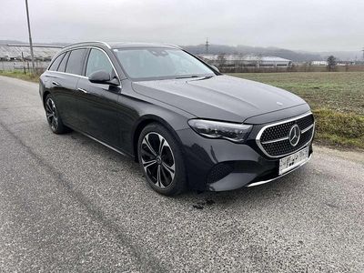 Grau Gebraucht 2024 Mercedes E300 Edition Kombi | € 46.990