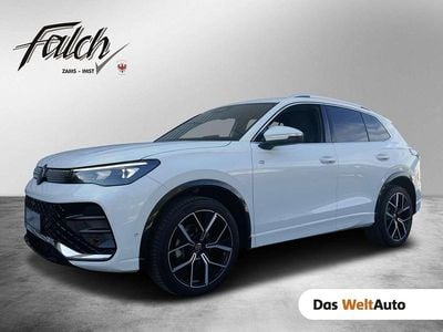 Weiss normal Gebraucht 2025 VW Tiguan R-line SUV | € 49.980
