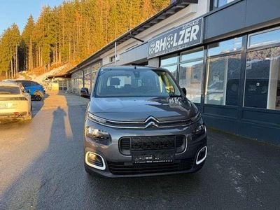 Grau Gebraucht 2022 Citroën Berlingo Feel Van / Kleinbus | € 19.490