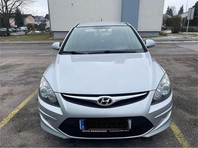 Gebraucht Hyundai i30 Comfort 109 PS (80 kW) 2010 Limousine