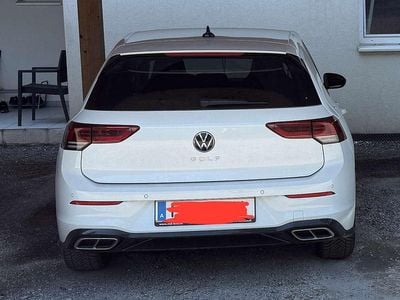 Gebraucht VW Golf VIII R-line 131 PS (96 kW) 2023 Weiß Limousine