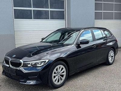 Schwarz Gebraucht 2022 BMW 318 Sport Line Kombi | € 28.490 (Guter Preis)
