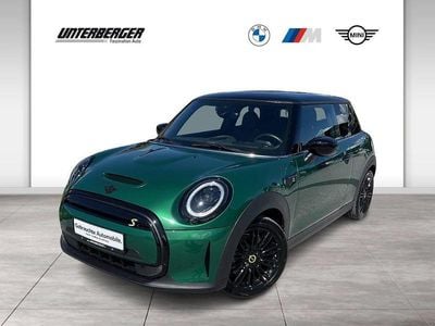 British racing green iv Gebraucht 2021 Mini Cooper SE Kleinwagen | € 19.999 (Fairer Preis)
