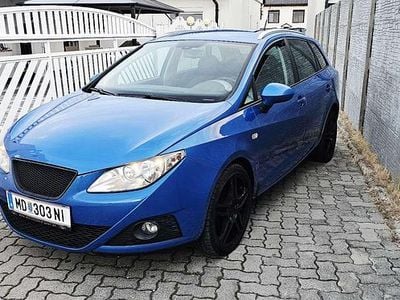 Blau Gebraucht 2010 Seat Ibiza ST Style Kombi | € 3.000 (Etwas zu teuer)