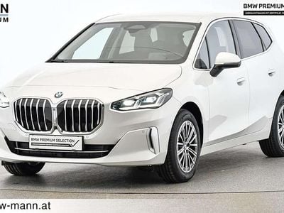 Weiß Gebraucht 2024 BMW 218 Active Tourer Luxury Line Van / Kleinbus | € 37.880 (Etwas zu teuer)