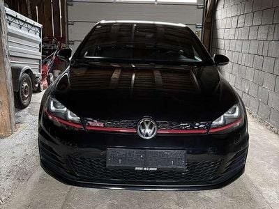 gebraucht VW Golf GTI 2,0 TSI DSG Performance