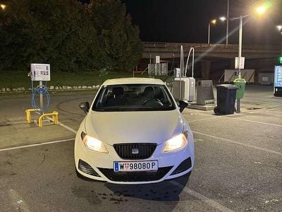 Weiß Gebraucht 2009 Seat Ibiza Reference Limousine | € 3.000 (Fairer Preis)