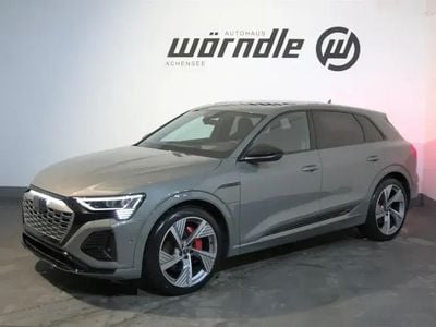 Gebraucht Audi Q8 e-tron S-Line 300 kW (408 PS) 2024 Mittelgrau  metallic SUV