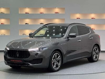 Grau Gebraucht 2017 Maserati Levante SUV | € 39.900 (Fairer Preis)