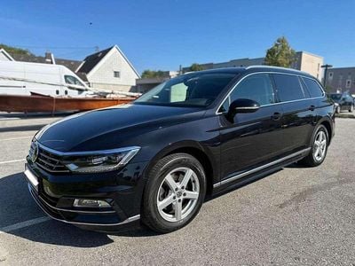 Gebraucht VW Passat Highline 120 PS (88 kW) 2016 Schwarz Kombi