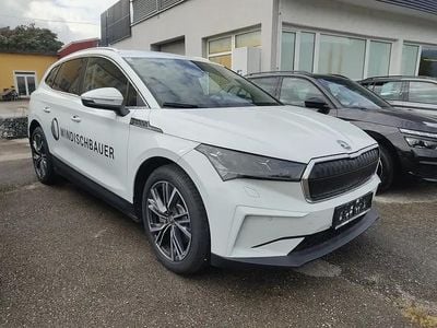Weiss metallic Gebraucht 2025 Skoda Enyaq iV SUV | € 49.490 (Teuer)