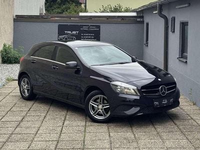 Violett Gebraucht 2014 Mercedes A180 Limousine | € 13.990 (Guter Preis)