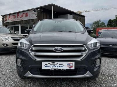 Gebraucht Ford Kuga Titanium 150 PS (110 kW) 2018 Grün SUV