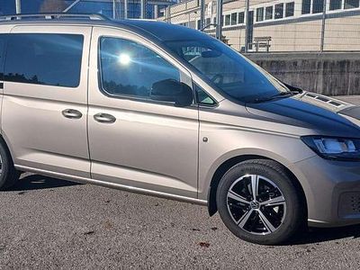 Gebraucht VW Caddy Maxi Life 102 PS (75 kW) 2025 Beige Van / Kleinbus