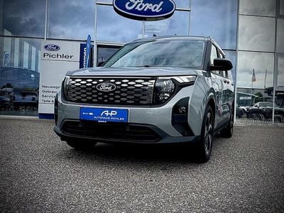 Solar silver metallic Neu 2025 Ford Courier Titanium Van / Kleinbus | € 30.950