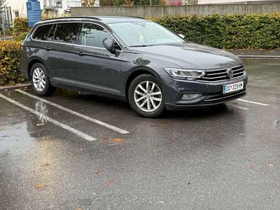 Grau Gebraucht 2020 VW Passat Business Kombi | € 22.399 (Fairer Preis)