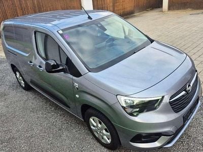 Grau Gebraucht 2022 Opel Combo-e Life Edition Kombi | € 18.800 (Etwas zu teuer)
