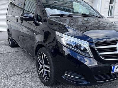 Gebraucht Mercedes V220 Avantgarde 163 PS (119 kW) 2017 Schwarz Van / Kleinbus