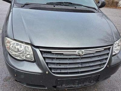 Grau Gebraucht 2007 Chrysler Grand Voyager Van / Kleinbus | € 2.100