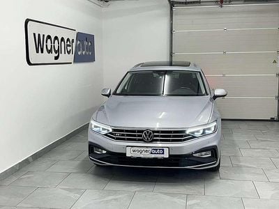 gebraucht VW Passat Variant Elegance 2,0 SCR TDI DSG.R-Line/IQ Matrix LED/A...