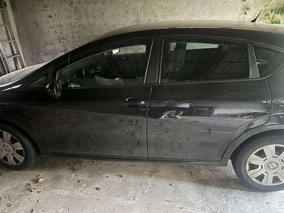 Gebraucht 2006 Seat Leon Limousine | € 650