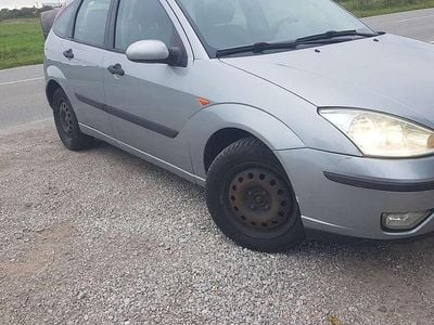 Gebraucht 2003 Ford Focus Trend Limousine | € 500