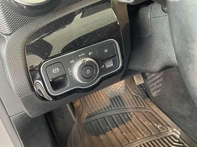 Grau Gebraucht 2020 Mercedes A180 Limousine | € 23.000 (Fairer Preis)