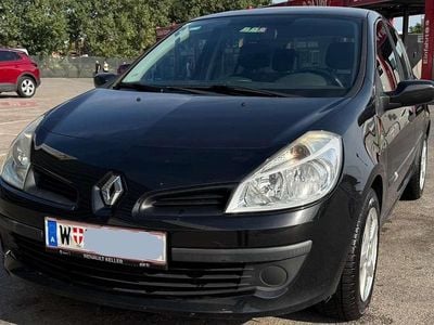 Schwarz Gebraucht 2006 Renault Clio II Exception Limousine | € 3.500 (Etwas zu teuer)