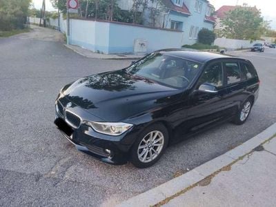 Schwarz Gebraucht 2013 BMW 318 Kombi | € 9.500