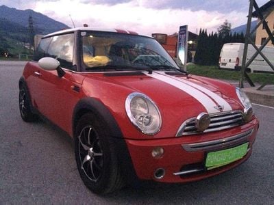 Rot Gebraucht 2002 Mini Cooper Kleinwagen | € 2.000