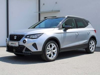 Silber metallic Gebraucht 2024 Seat Arona FR SUV | € 23.880 (Teuer)