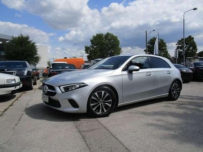Gebraucht Mercedes A200 Style 163 PS (119 kW) 2021 Silber Kleinwagen