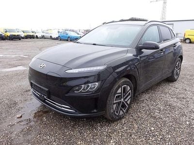 Gebraucht Hyundai Kona 100 kW (136 PS) 2021 Schwarz SUV