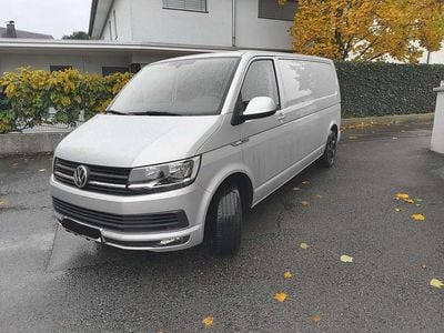 Grau Gebraucht 2017 VW Transporter Van | € 21.000