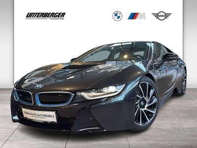 Grau Gebraucht 2015 BMW i8 Pure Impulse Coupé | € 69.900