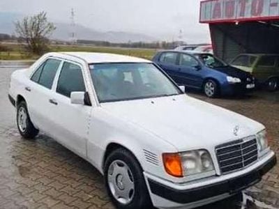 Gebraucht Mercedes E250 113 PS (83 kW) 1996 Limousine