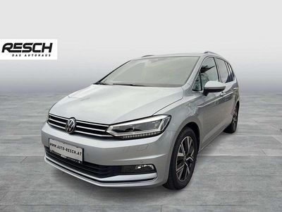 Gebraucht VW Touran Highline 150 PS (110 kW) 2025 Silber  metallic Van / Kleinbus