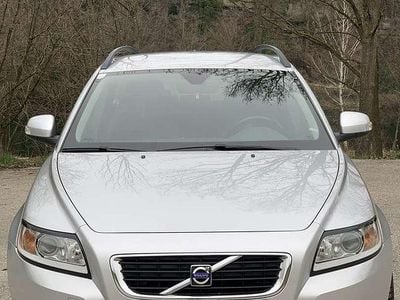 Silber Gebraucht 2010 Volvo V50 Kombi | € 5.199