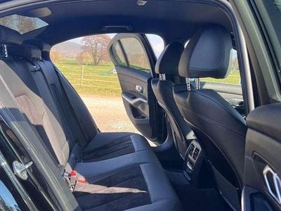 Gebraucht BMW 320 M Sport 190 PS (139 kW) 2019 Schwarz Limousine