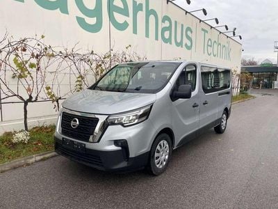 Grau Gebraucht 2024 Nissan Primastar Acenta Van / Kleinbus | € 35.909 (Fairer Preis)