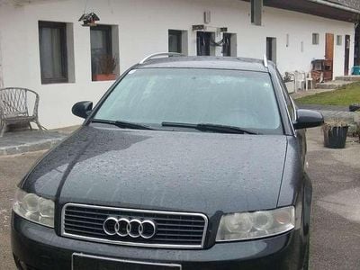 Gebraucht Audi A4 131 PS (96 kW) 2002 Schwarz Kombi
