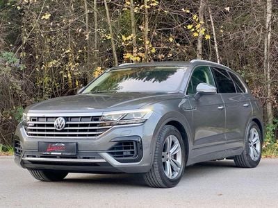 Grau Gebraucht 2020 VW Touareg R-line SUV | € 43.980 (Teuer)