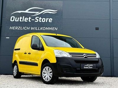 Gelb Gebraucht 2017 Citroën Berlingo Profi Van / Kleinbus | € 11.790