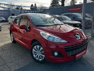 Gebraucht Peugeot 207 Tendance 68 PS (50 kW) 2011 Limousine